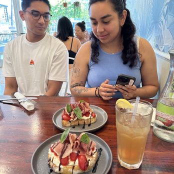 Fig & Ginger - Caprese Toast - Breakfast & Brunch Near Me - Honolulu, Hawaii Fig & Ginger - Caprese Toast - Breakfast & Brunch Near Me - Honolulu, Hawaii