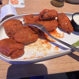 Boneless wings 10pc bbq sauce