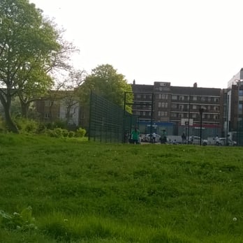 Larkhall Park - The lovely Larkall Park #InTheSun - Parks Near Me - London, XGL