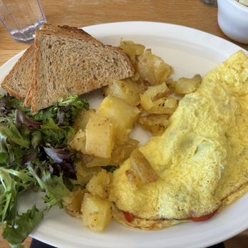 Poppy's Coffee and Kitchen - Breakfast & Brunch Near Me - New Haven, Connecticut