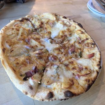 Industrial Eats - Apple Gorgonzola bacon & parm pizza - Pizza Near Me - Buellton, California