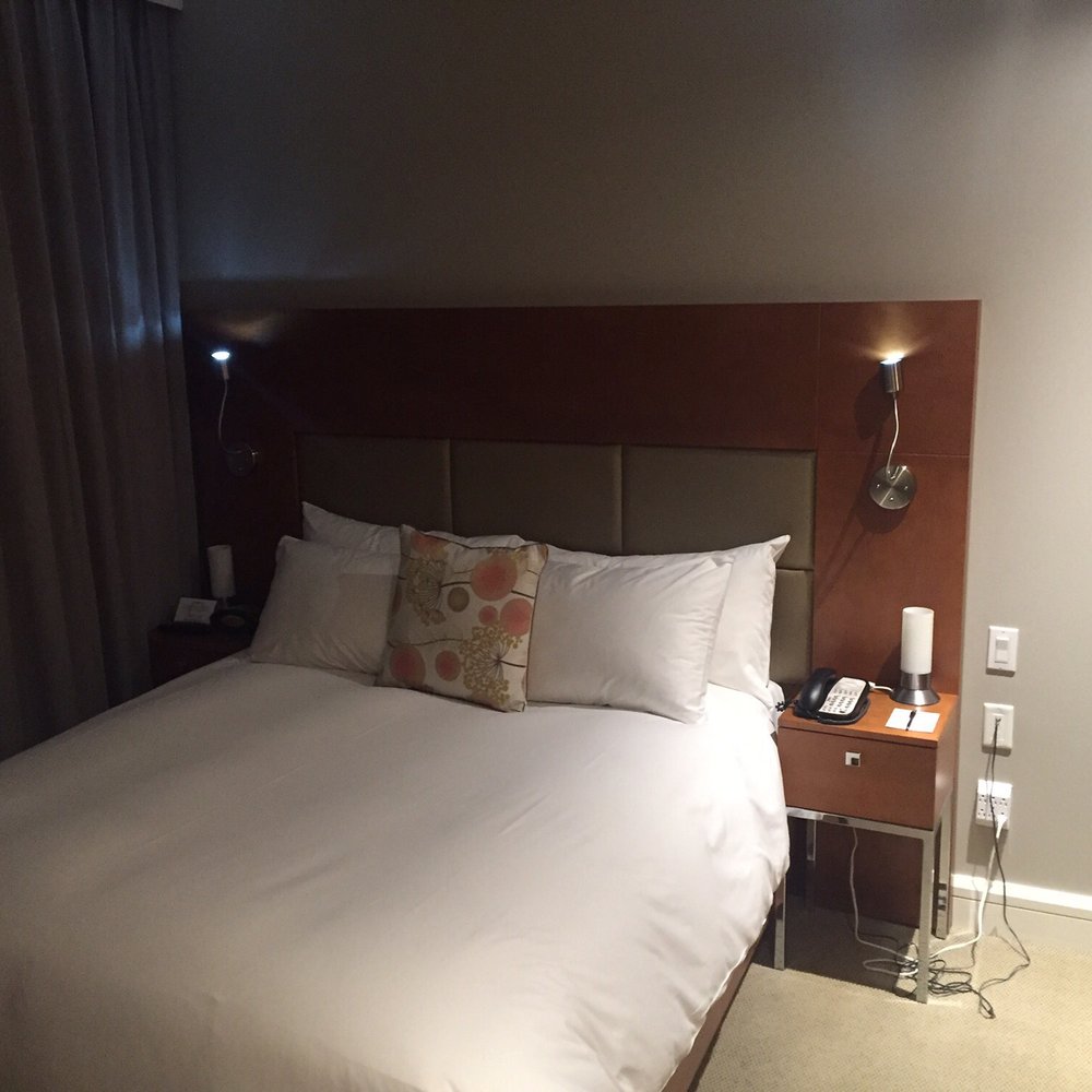 Warwick Le Crystal - Hotels Near Me - Montreal, Quebec Warwick Le Crystal - Hotels Near Me - Montreal, Quebec