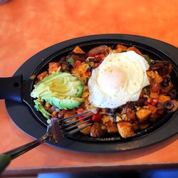 Ben & Florentine - Vegetarian Skillet with avocados