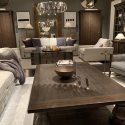 RH Cincinnati | The Gallery at Kenwood Towne Centre