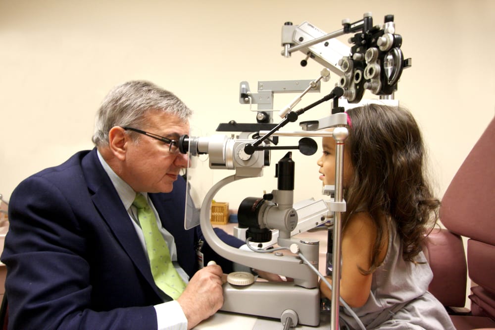 ROBERTO WARMAN , MD Updated July 2024 11 Photos 3200 SW 60th Ct