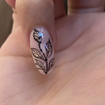 Victoria's Nails And Spa - How is this a feather!? - Nail Salons Near Me - Hicksville, New York Victoria's Nails And Spa - How is this a feather!? - Nail Salons Near Me - Hicksville, New York