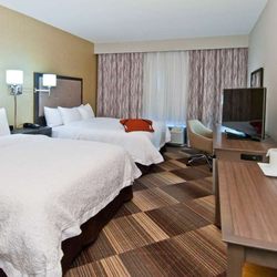 Hampton Inn & Suites Pauls Valley - Guest room