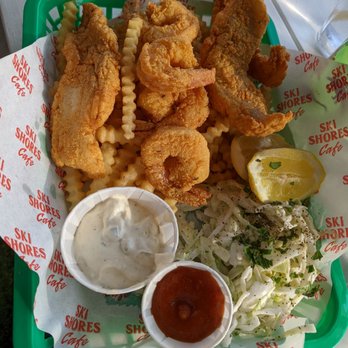 Ski Shores Cafe - Shrimp & Catfish Combo - Burgers Near Me - Austin, Texas