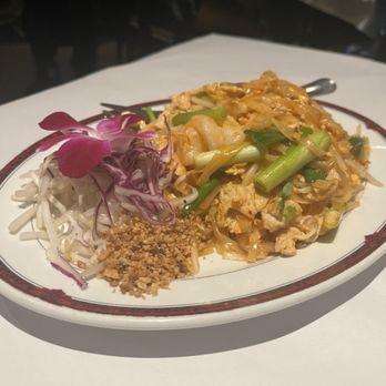 New Krung Thai Restaurant - Pad Thai - Thai Near Me - San Jose, California