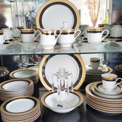 Aloma's Antiques & Estate Services