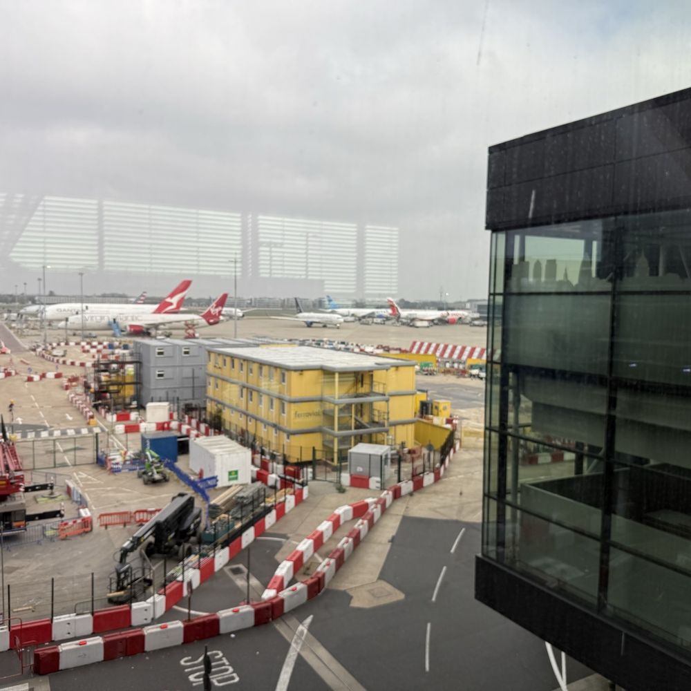 Queen's Terminal 2 - Airport Terminals Near Me - London, XGL Queen's Terminal 2 - Airport Terminals Near Me - London, XGL