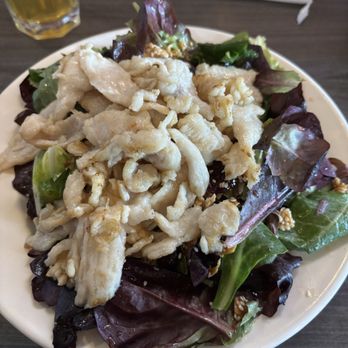 George & Son's Asian Cuisine - Spring salad with deep fried greasy chicken as a protein. - Asian Fusion Near Me - Phoenix, Arizona George & Son's Asian Cuisine - Spring salad with deep fried greasy chicken as a protein. - Asian Fusion Near Me - Phoenix, Arizona