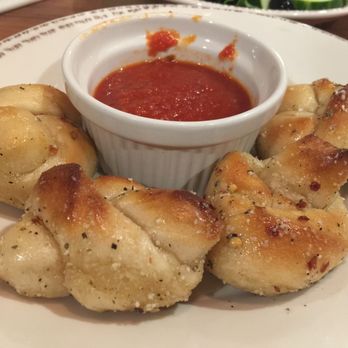 Mannino's 3 - Garlic Knots - Pizza Near Me - Hamilton Square, New Jersey