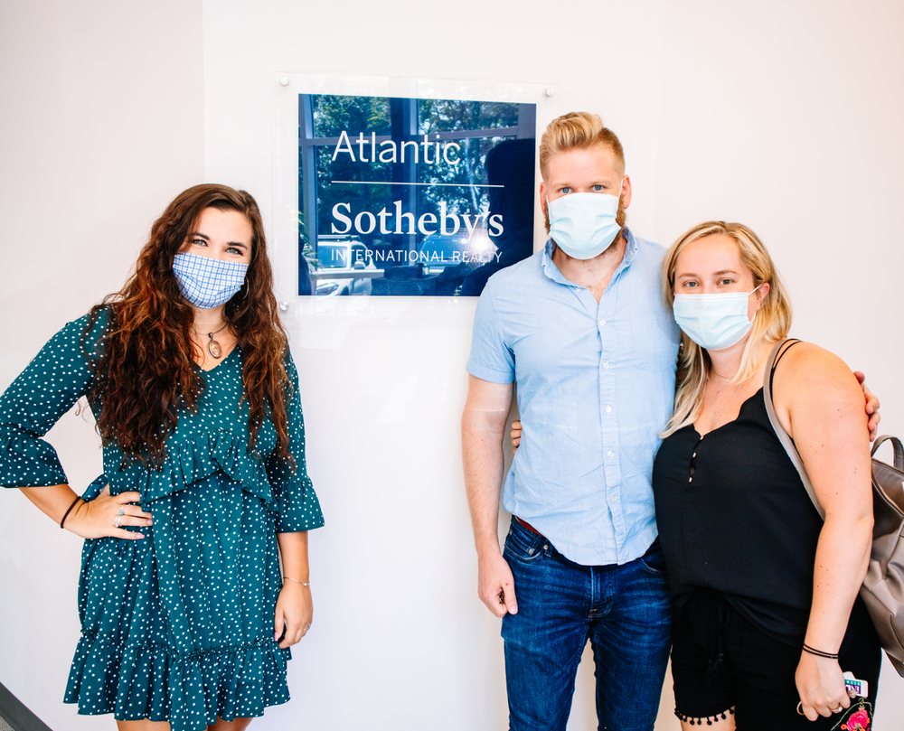 KRIS WEAVER REAL ESTATE TEAM Updated October 2024 58 Photos & 14