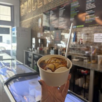 Cocktail Creamery - Small vanilla with hot caramel - Desserts Near Me - McKinney, Texas Cocktail Creamery - Small vanilla with hot caramel - Desserts Near Me - McKinney, Texas