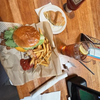 Cheddar's Scratch Kitchen - The Classic Bacon Cheeseburger with fried. - Comfort Food Near Me - Tucson, Arizona
