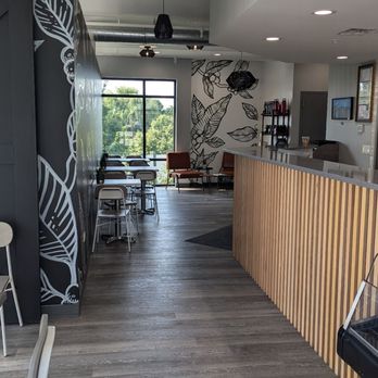 Krema Coffee Roasters - Bar - Coffee & Tea Near Me - North Aurora, Illinois
