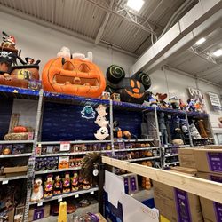 Lowe's Home Improvement - Halloween