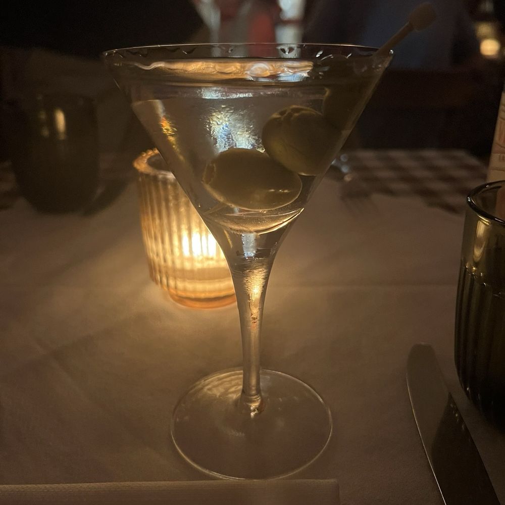 Zimmi's - Dirty vodka martini - American Near Me - New York, New York Zimmi's - Dirty vodka martini - American Near Me - New York, New York