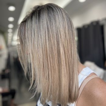 Davida Salon - Hair Extensions Near Me - New York, New York