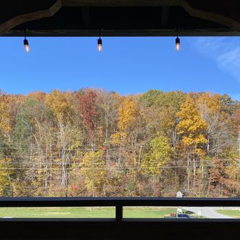 Elvira's Cafe - American Near Me - Sevierville, Tennessee