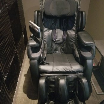 Camelback Toyota - Massage chairs can be found in the "quiet lounge" located on the second floor of the service center. - Car Dealers Near Me - Phoenix, Arizona