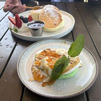 Take Ur Seat - Single Pandan Cloud Pancake [Flavor of the Month] Berry Good Cloud - Breakfast & Brunch Near Me - Chino Hills, California