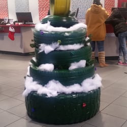 Discount Tire - Tire tree. That's just darn cool.