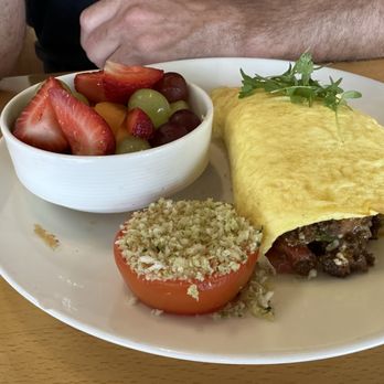 Early Bird - Chorizo El Guapo Omelet - New American Near Me - Fullerton, California Early Bird - Chorizo El Guapo Omelet - New American Near Me - Fullerton, California