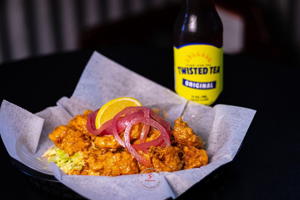 River Peach Bar & Grill