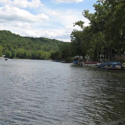 RiverView Kampground and Marina - South view of Muskingum River