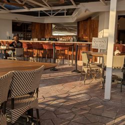 Quinn's - Seating area