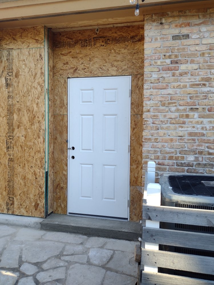 Slide of Universal Tech Service