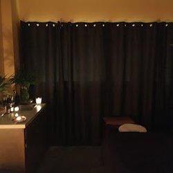 The Healing Hideaway - The massage room