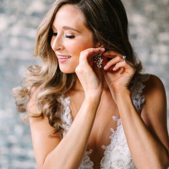 Glow by Natalia Barlow - Look Your Best. Glow Bridal Magic. Makeup Artistry - Makeup Artists Near Me Glow by Natalia Barlow - Look Your Best. Glow Bridal Magic. Makeup Artistry - Makeup Artists Near Me