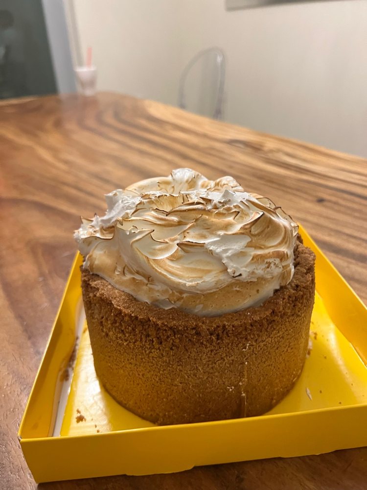 Paulina Escanes- Bakery