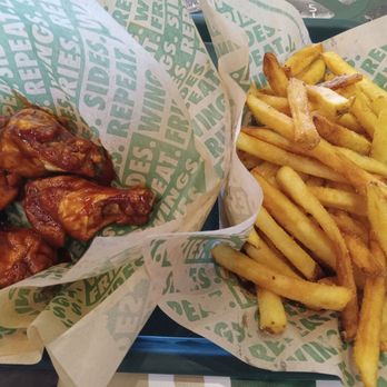 Wingstop - DELICIOUS combo - Chicken Wings Near Me - Hesperia, California
