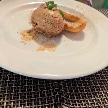 Duetos da Sé - Ice cream and delicious warm tart - Jazz & Blues Near Me - Lisbon, 11 Duetos da Sé - Ice cream and delicious warm tart - Jazz & Blues Near Me - Lisbon, 11