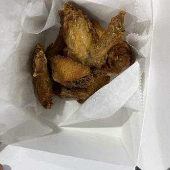 1804 Haitian Pizza - 6 WINGS - Pizza Near Me - North Miami, Florida 1804 Haitian Pizza - 6 WINGS - Pizza Near Me - North Miami, Florida