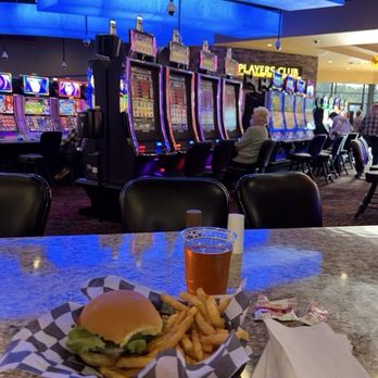 Indian Head Casino - Slot machines, and a burger, fries, and a beer. - Casinos Near Me - Warm Springs, Oregon Indian Head Casino - Slot machines, and a burger, fries, and a beer. - Casinos Near Me - Warm Springs, Oregon