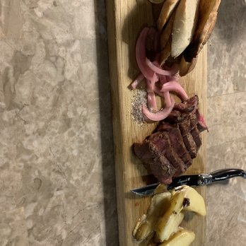Nosh Wine Lounge - Steak Board* - Wine Bars Near Me - Omaha, Nebraska