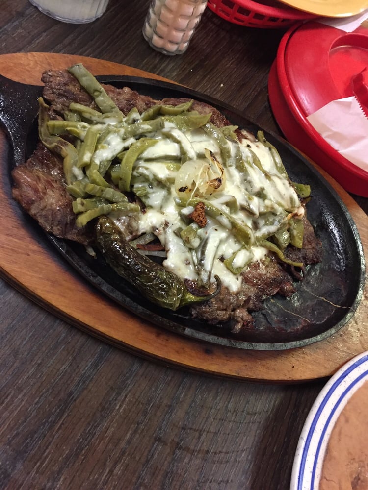 Los Nopalitos