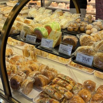 Rainbow Bakery - Desserts Near Me - Flushing, New York