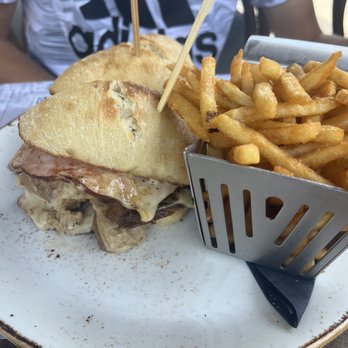 Le Papagayo - Medianoche sandwich - Breakfast & Brunch Near Me - Encinitas, California Le Papagayo - Medianoche sandwich - Breakfast & Brunch Near Me - Encinitas, California