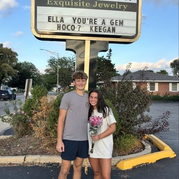 Walts Ice Cream - Sign - Ice Cream & Frozen Yogurt Near Me - Joliet, Illinois Walts Ice Cream - Sign - Ice Cream & Frozen Yogurt Near Me - Joliet, Illinois