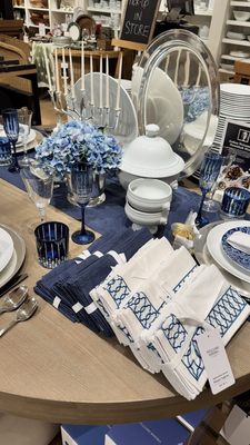 Williams-Sonoma by null