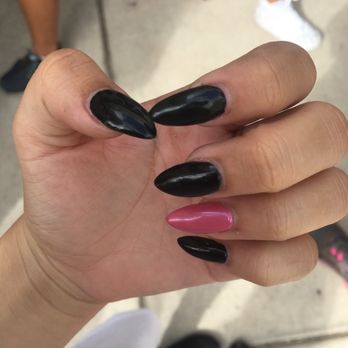 Unique Nails & Spa - My nails grow out really fast, but this is the full set I got done 4 days ago by Xay - Nail Salons Near Me - Temecula, California Unique Nails & Spa - My nails grow out really fast, but this is the full set I got done 4 days ago by Xay - Nail Salons Near Me - Temecula, California