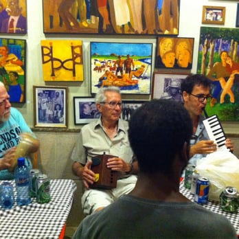 Bip Bip - Roda de chorinho todas as segundas e terças - Dive Bars Near Me - Rio de Janeiro, RJ