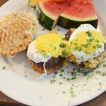 The Cottage - The Crabby Southerner - Cafes Near Me - Bluffton, South Carolina