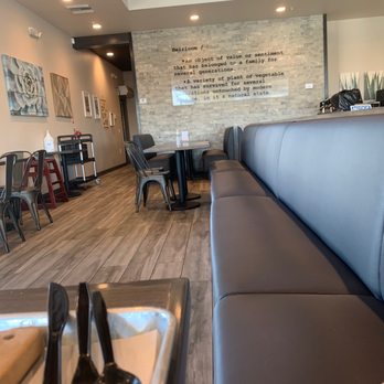 Heirloom Craft Kitchen - Covid ready - New American Near Me - Indio, California